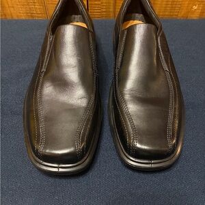 Men’s Black ecco Helsinki Loafers Size 10